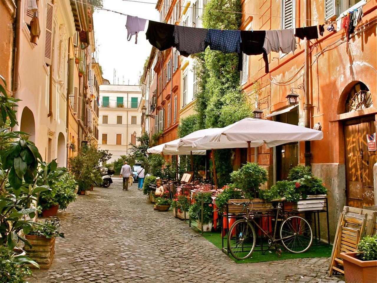 Guest House O Affittacamere La Civetta Di Trastevere B Roma Eksteriør bilde