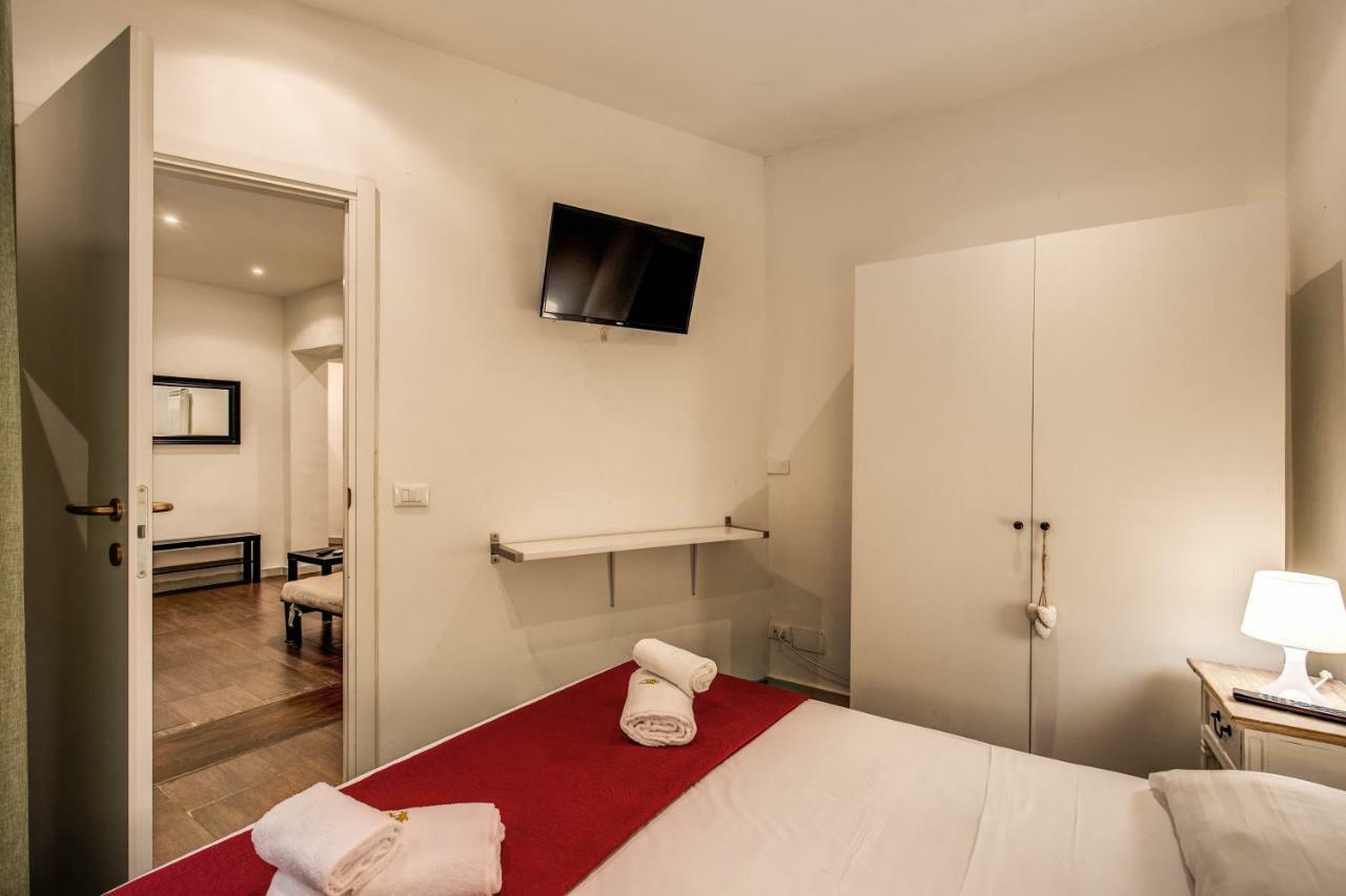 Guest House O Affittacamere La Civetta Di Trastevere B Roma Eksteriør bilde