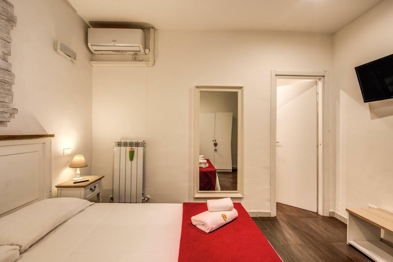 Guest House O Affittacamere La Civetta Di Trastevere B Roma Eksteriør bilde
