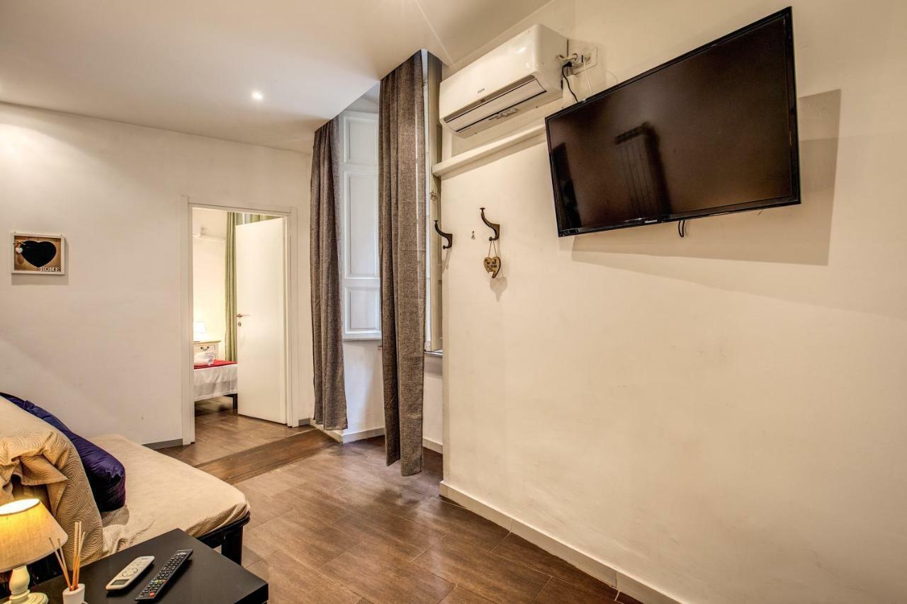 Guest House O Affittacamere La Civetta Di Trastevere B Roma Eksteriør bilde
